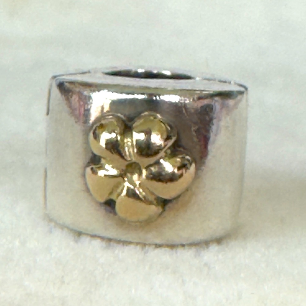 Genuine Pandora Clip Flower With 14k Yellow Gold 790140